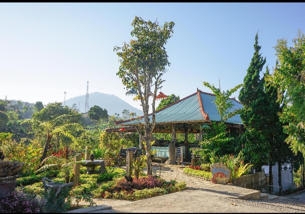 Munduk Farmhouse Villa Exterior photo